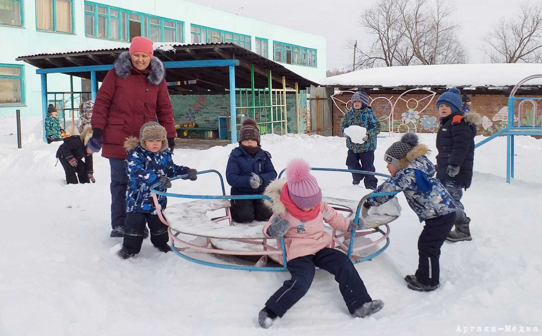 Где начинают говорить сразу на двух языках?