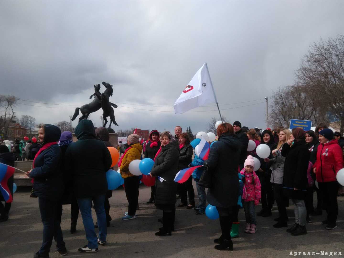 Аргаяшцы празднуют Первомай