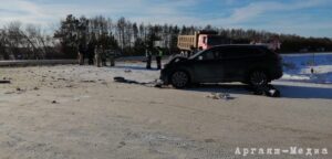 В дорожной аварии погибли женщина и ребенок